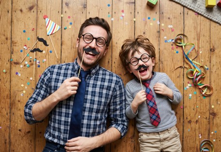 Offrir du temps plutôt qu'un objet : 4 expériences à vivre avec son père pour sa fête