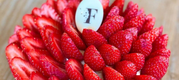 Jeu et concours Grand Jeu Fête des Mères Boulangerie FEUILLETTE à Lucé (28) - Gagnez votre tarte aux fraises pour 6 personnes