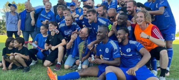 Jeu et concours Gagnez vos places pour le match ESB face à l'ES La Rochelle le samedi 26 avril à 19h00 !
